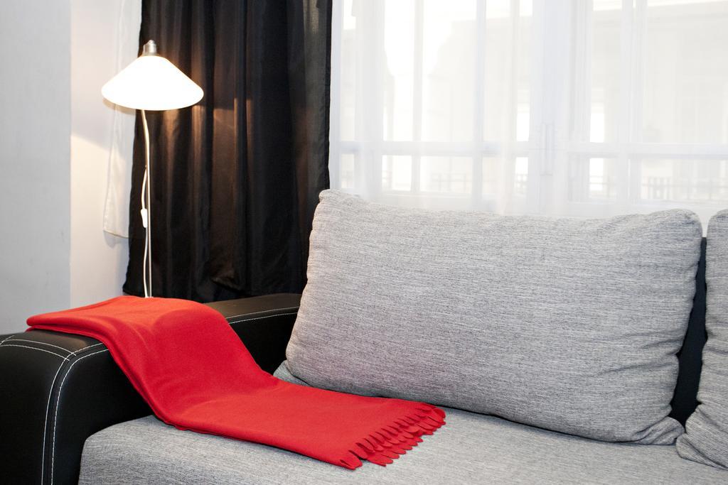 Diana Apartment On Vaci Utca บูดาเปสต์ ห้อง รูปภาพ