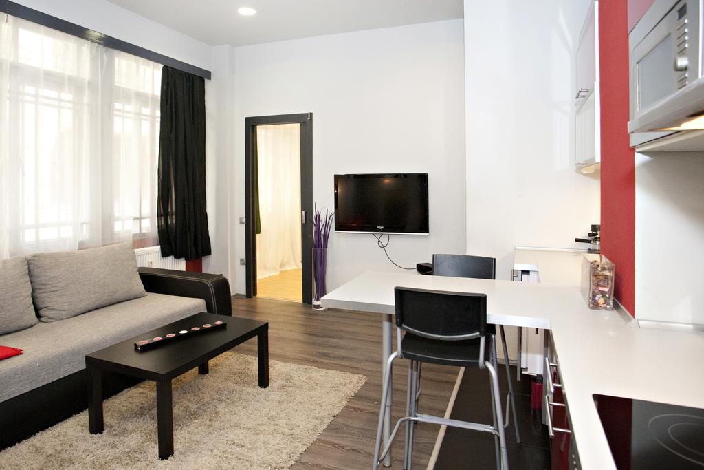 Diana Apartment On Vaci Utca บูดาเปสต์ ห้อง รูปภาพ