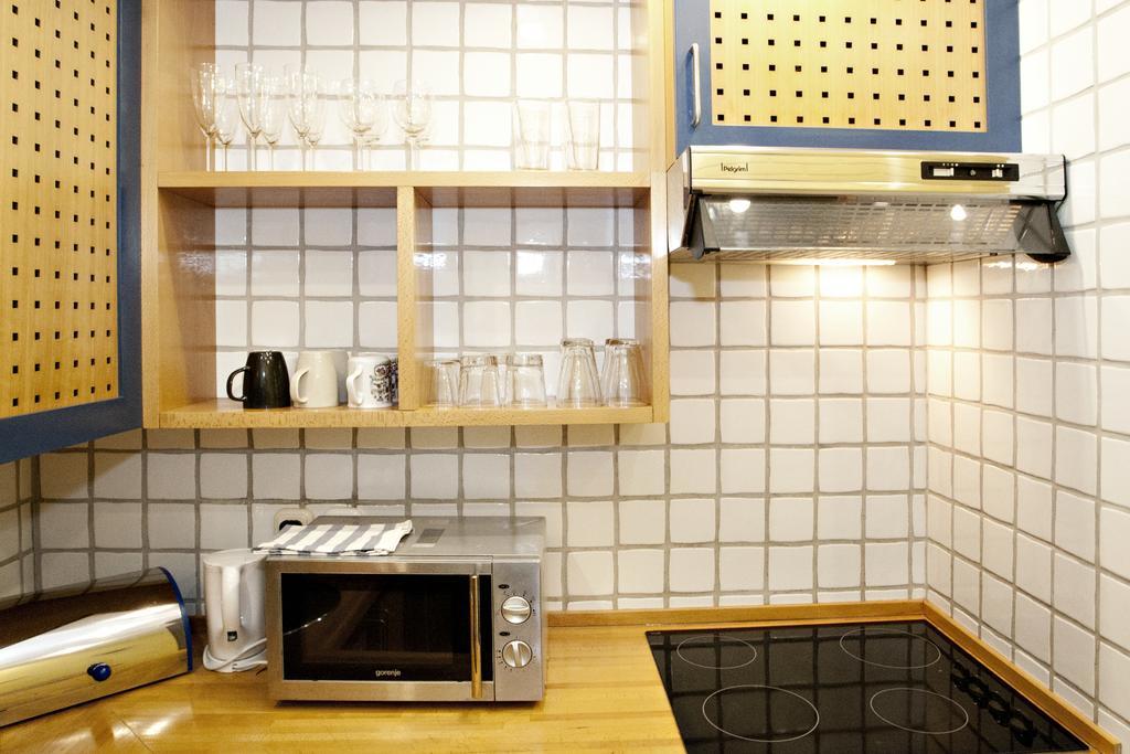 Diana Apartment On Vaci Utca บูดาเปสต์ ภายนอก รูปภาพ